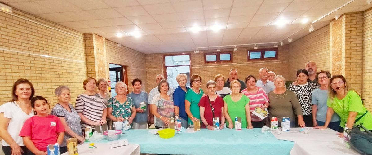 Grupo participante en uno de los talleres celebrados el pasado mes en San Esteban de Litera
