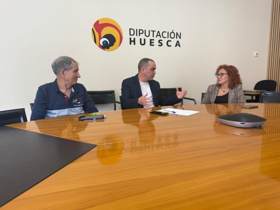 Reunión celebrada con la Asociación de Vecinos de Bentué de Rasal