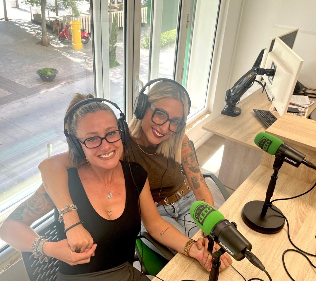 Andrea y María